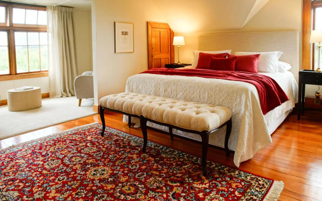 The Douglas - Fine Accomodation