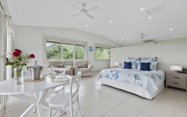 The Country House at Hunchy Montville