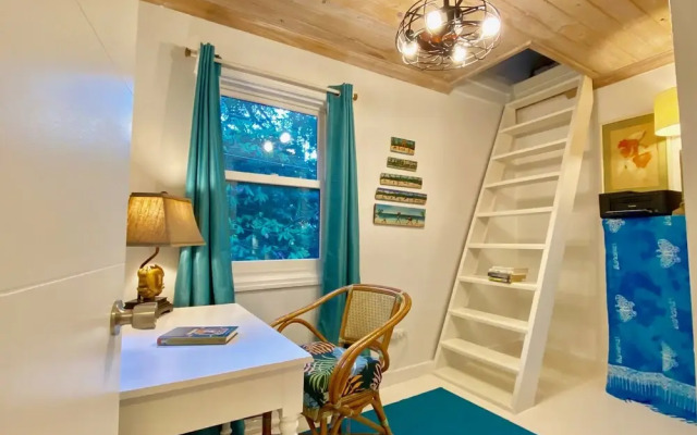 Sea Song Hi 4 Bedroom Home