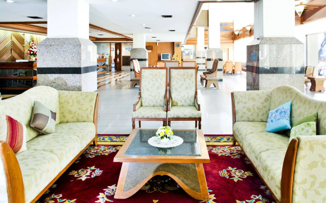 Charoen Hotel