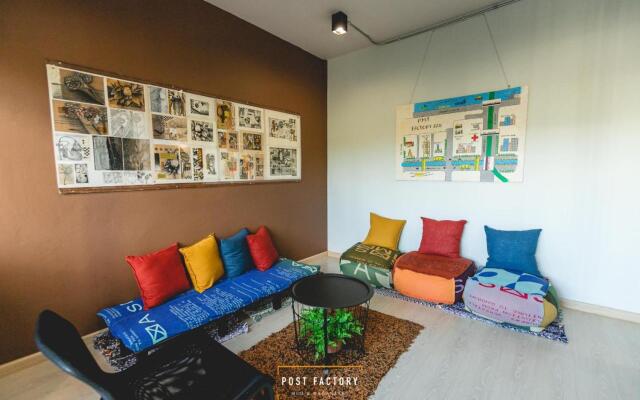 Post Factory Bed & Breakfast