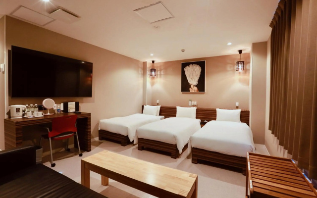 88 Shinsaibashi
