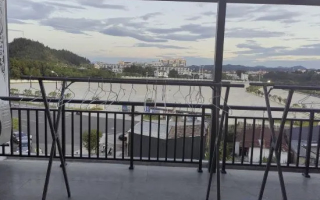 Wuyuan Yanyanju | Parent-child picking · Zhou-side fishing·Haven homestay