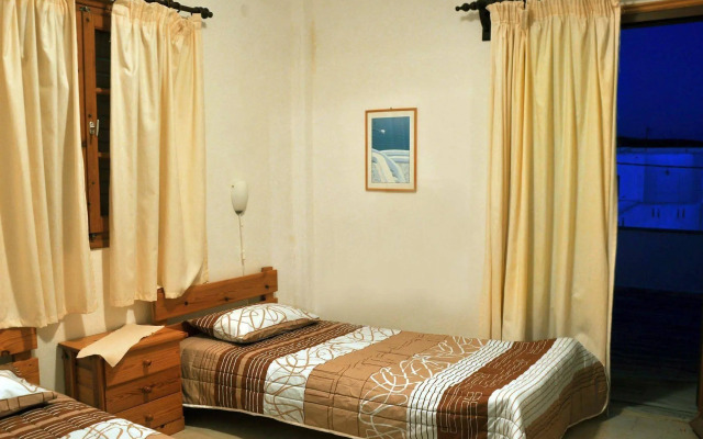 Michalis Apartments near the beaches with sea view