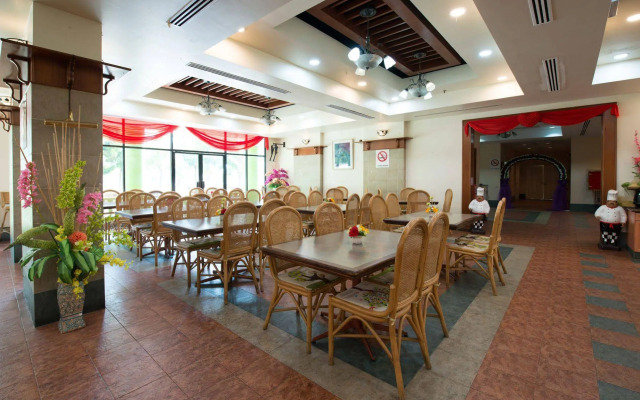 OYO 89432 Hotel Super Cowboy