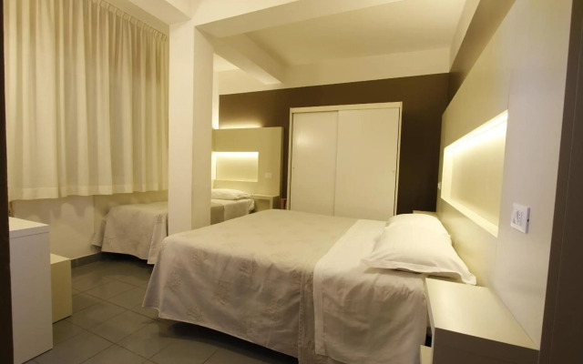 Hotel Desire'
