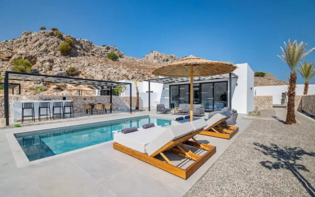 Villa 10 Hozan in Kolympia