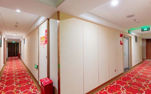 Pu'er Peony Holiday Inn