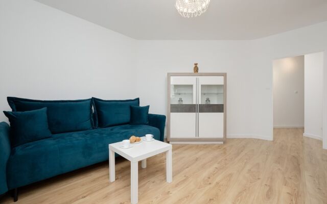 Apartment With Two Balconies by Renters