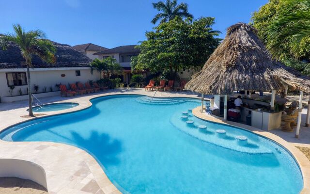 Almond Beach Resort at Jaguar Reef