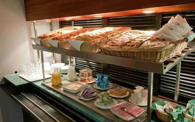 Greet Hotel Boulogne Billancourt Paris