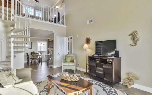 The Regal Seagull by RedAwning