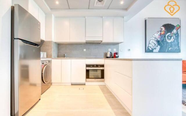 Keysplease Magnificent views of Bay Central, Dubai Marina