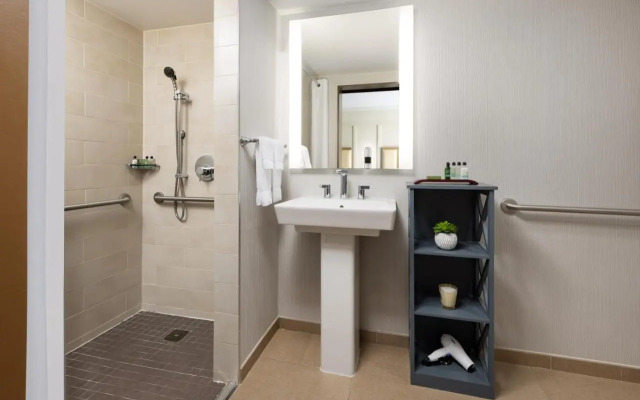 Country Inn & Suites By Carlson Calabasas