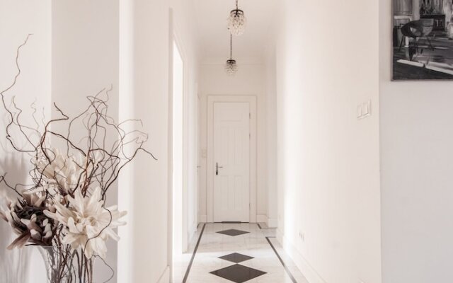 oompH Dobra Warsaw Central Luxurious Apt