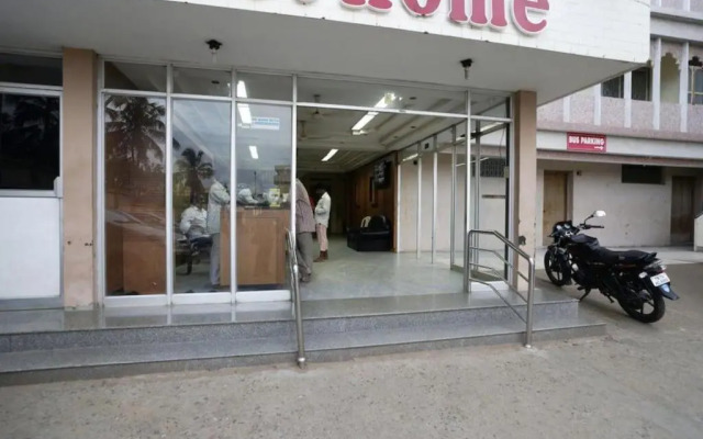 Triveni Tourist Home