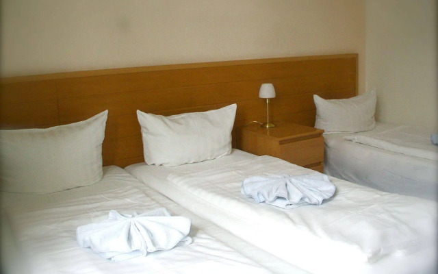 Hotel Pension Messe