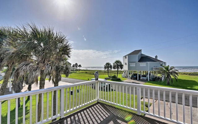 1 Block to Beach: Family Getaway in Galveston!