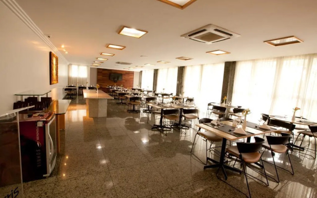 Oitis Hotel