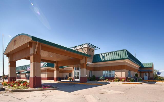 Rock Island Inn & Suites Marshalltown