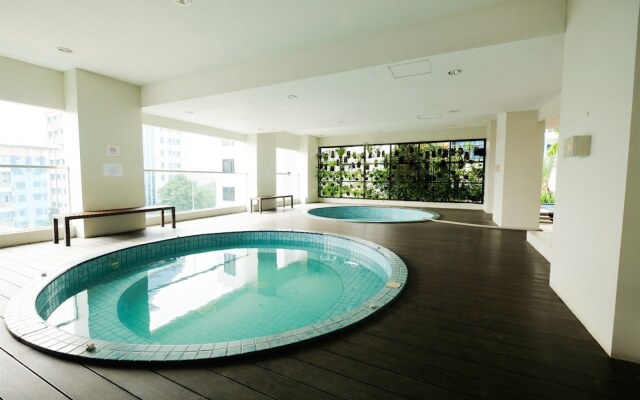 Stunning 2BR Apartment at Capitol Park Residence