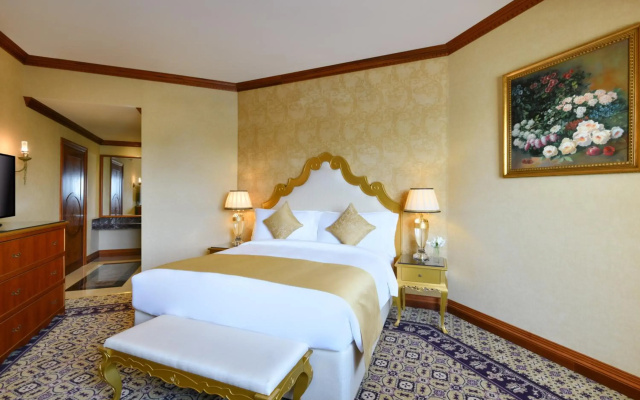Al Aziziyah Boutique Hotel By The Torch