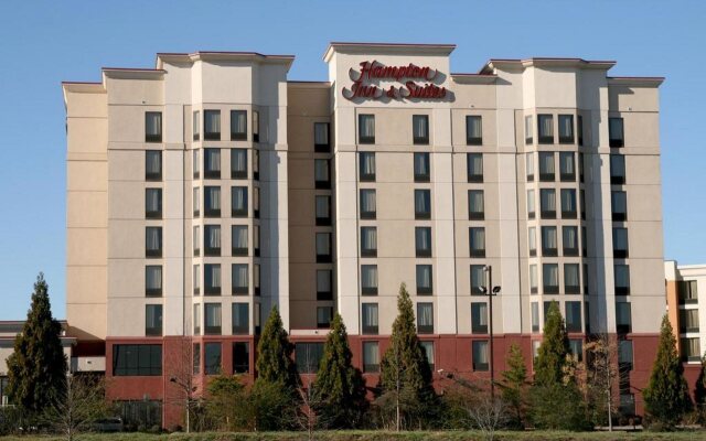 Hampton Inn & Suites Bakersfield North-Airport