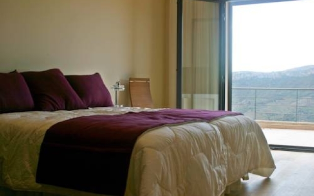 Buil & Gine Wine Hotel