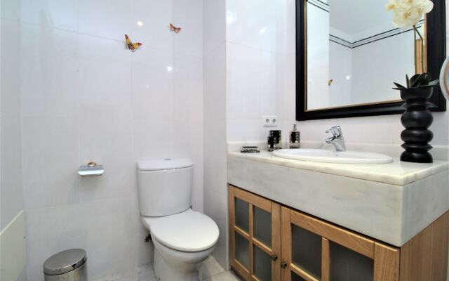 Lido Apartment Excellant Location