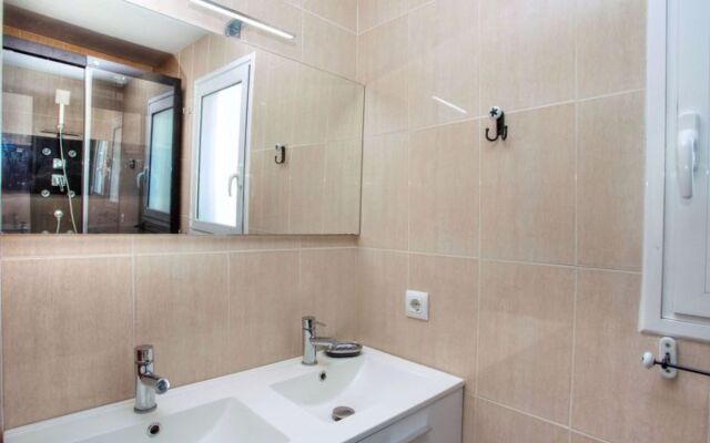 House Mercury Lloret de Mar