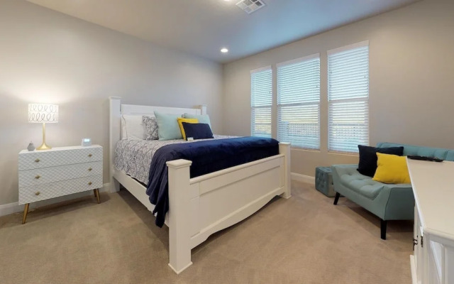 Birds Eye View 4 Bedroom Apts by RedAwning