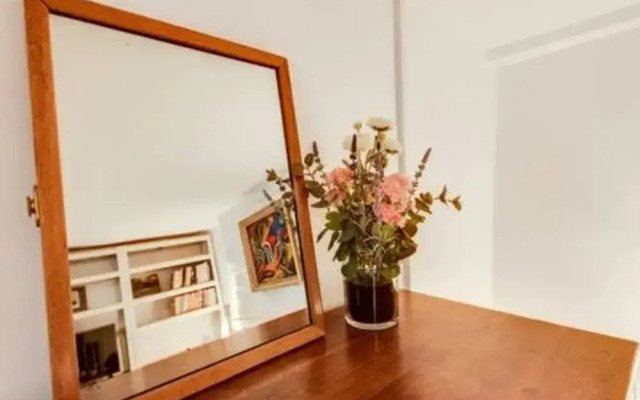 Basement Studio in Summertown With Kitchenette