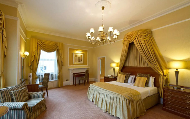 The Royal & Fortescue