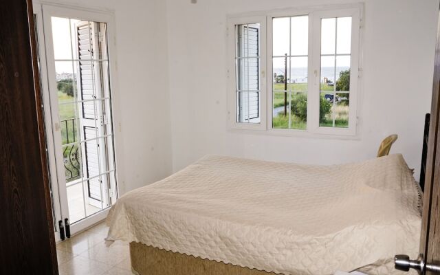 Fruit Tree Villa 3 Double Bedrooms With Spectacular Mountain Sea View