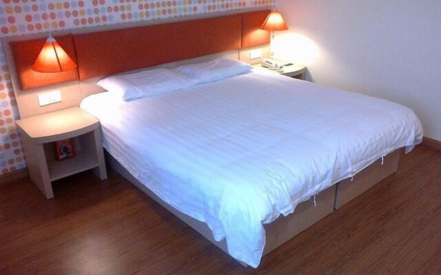 Home Inn Jimo Heshan Road Datongma Square