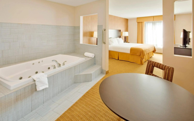 Holiday Inn Express Hotel & Suites Lebanon by IHG