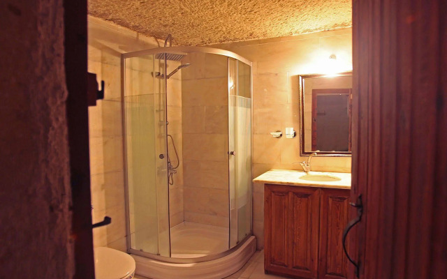 Tulip Cave Suites