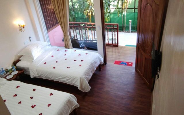 Kyaw Ngapali Lodge
