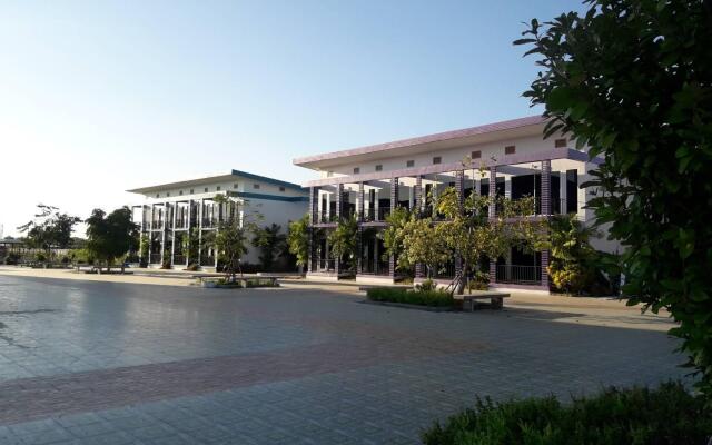 Menam Resort