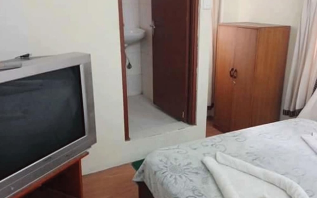 Hotel Sisters Home