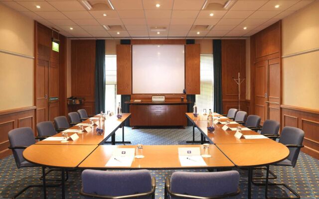 Best Western Plus Moat House Reading