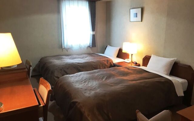 Kanayama Plaza Hotel