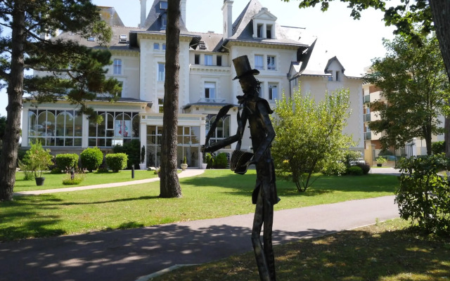 Hôtel Vacances Bleues Villa Caroline