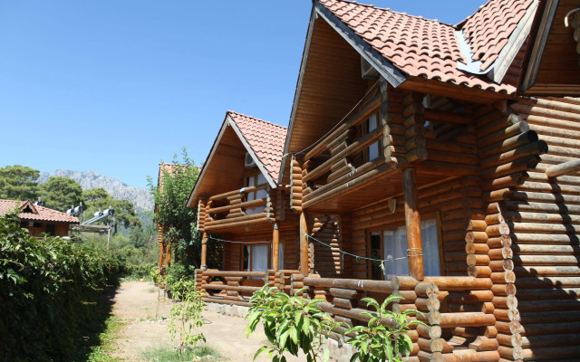 Woodline Hotel