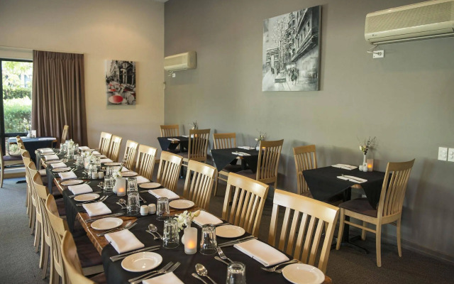 Eastgate on the Range Motel