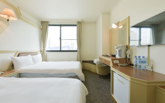 Raise Hotel Taichung