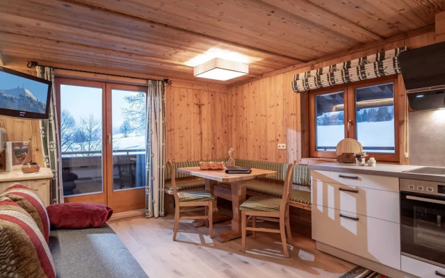 Wooden Apartment With Mountain View