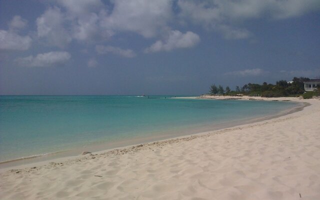 Silver Palm Guest House Turks and Caicos