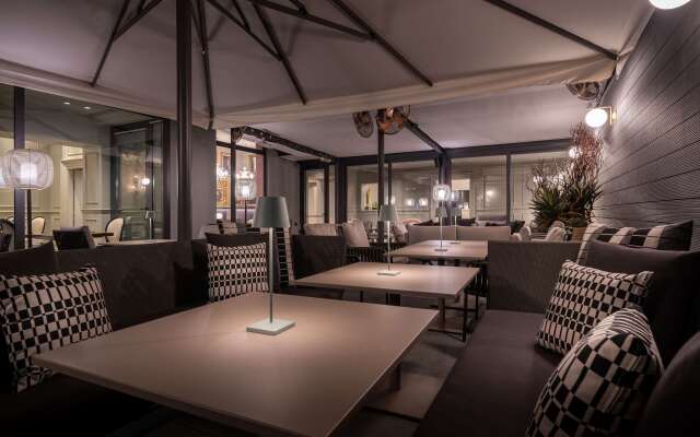 World Hotel Casati 18