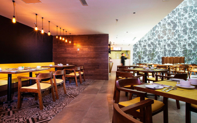 Krystal Urban Guadalajara